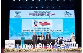 Tân Tân nhận giải thưởng “Thương Hiệu Số 1 Việt Nam 2023”